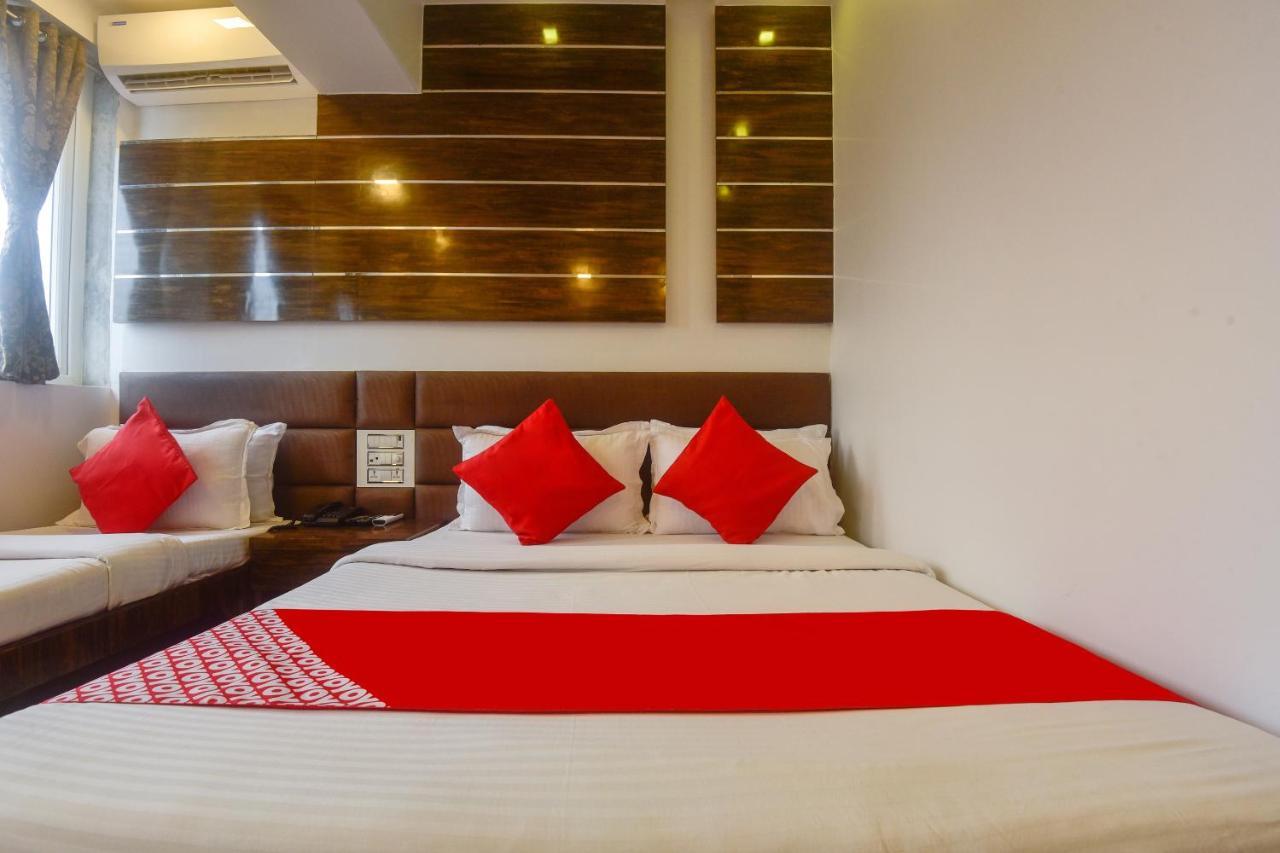 Oyo 28893 Hotel Gulf Bombay Esterno foto