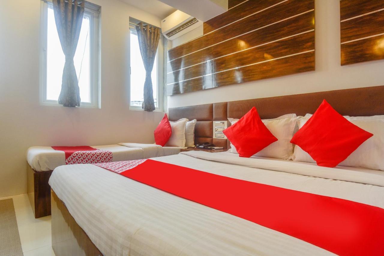 Oyo 28893 Hotel Gulf Bombay Esterno foto